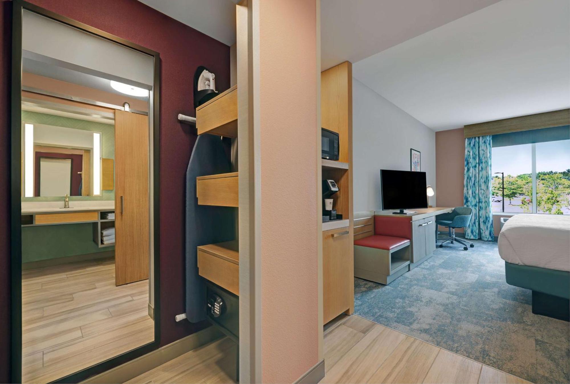 Hilton Garden Inn Манассас Экстерьер фото
