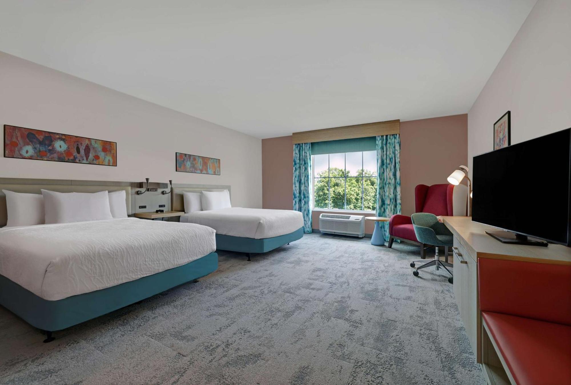 Hilton Garden Inn Манассас Экстерьер фото