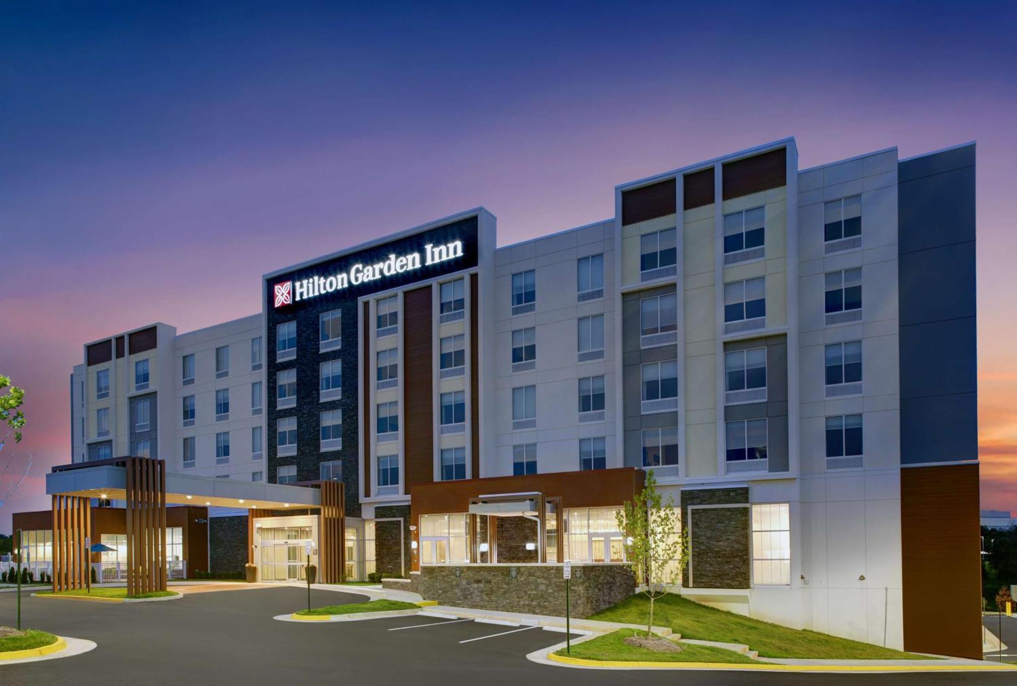 Hilton Garden Inn Манассас Экстерьер фото