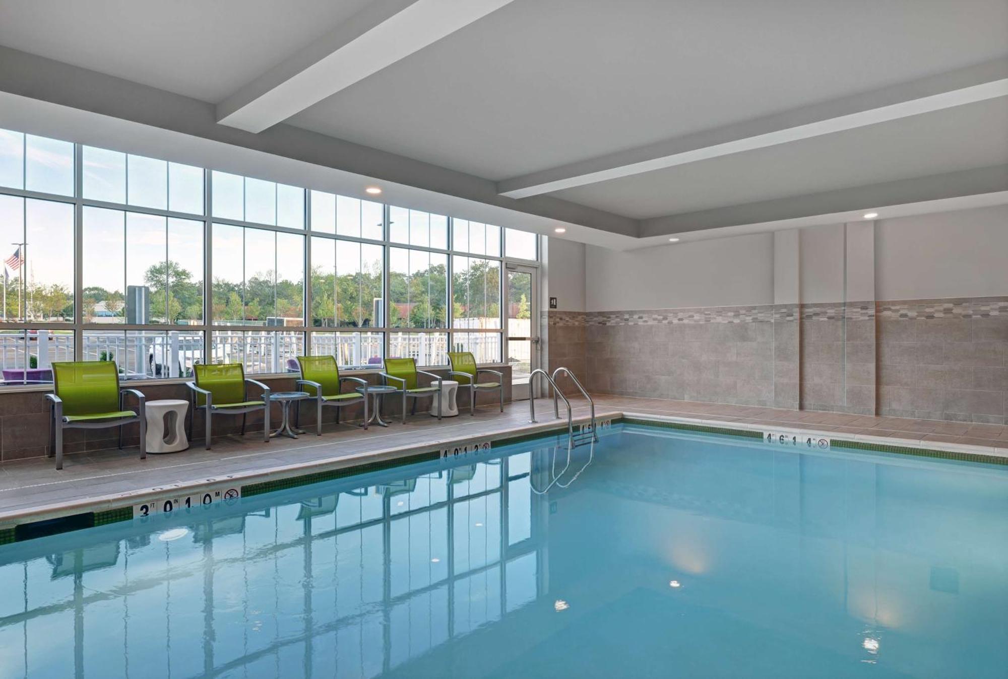 Hilton Garden Inn Манассас Экстерьер фото